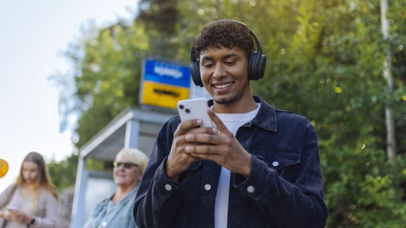 Radioaallot käyttö: Tehokas opas radioteknologian hyödyntämiseen